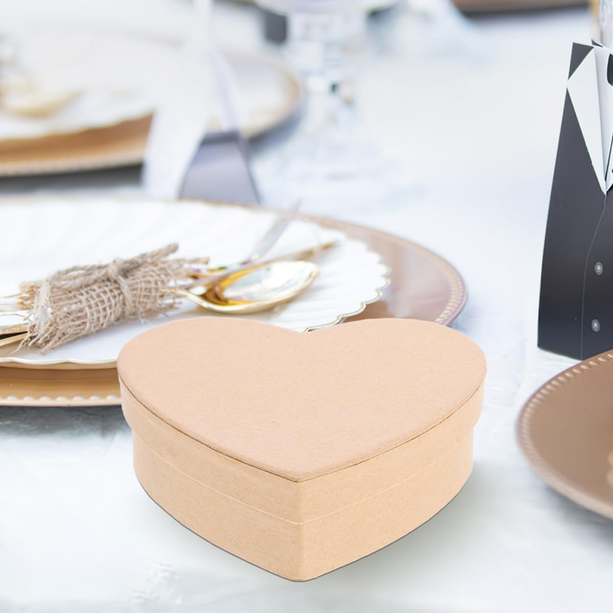 FESTFENDS Heart Shaped Kraft Paper Gift Box Xmas Candy Storage Box with Lid