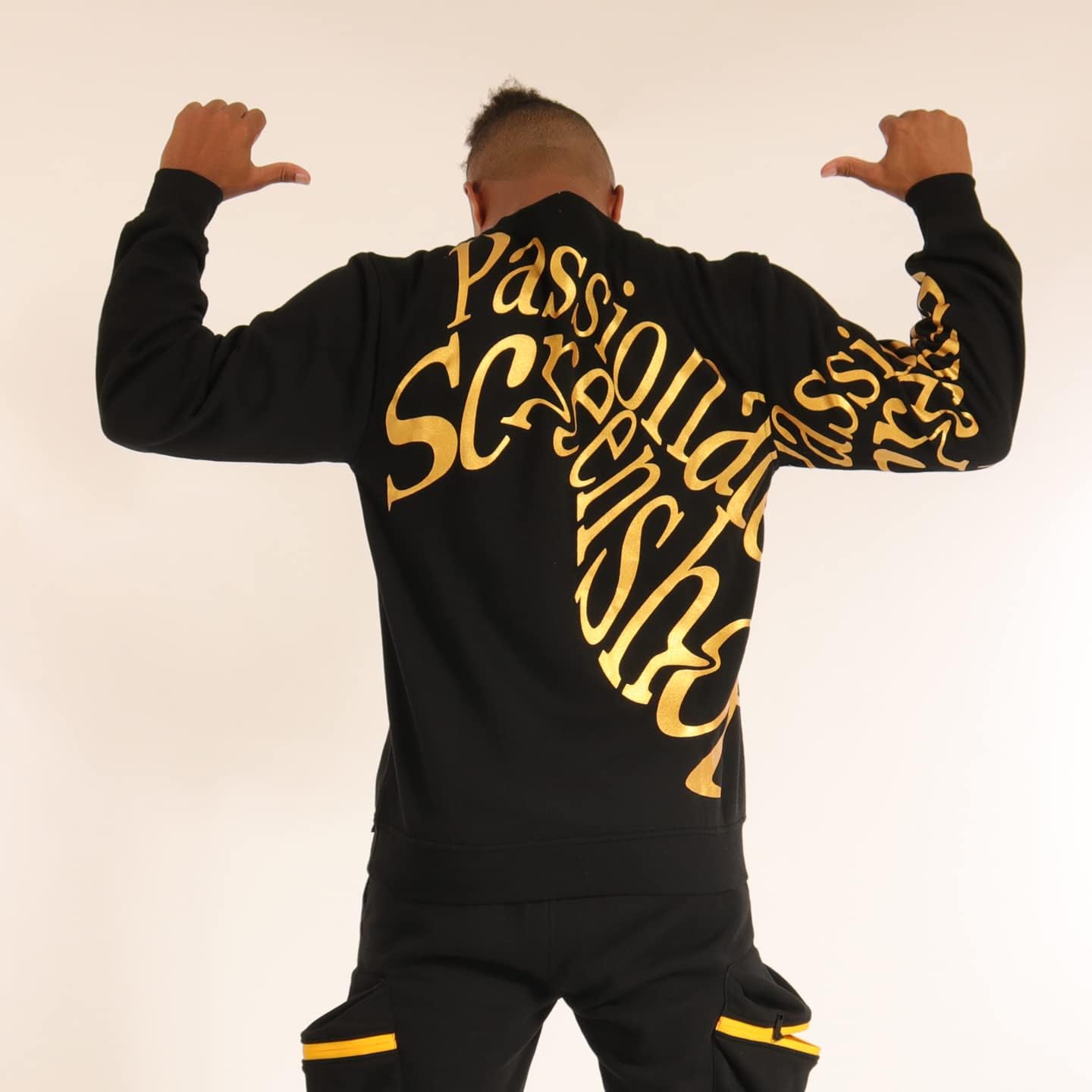 SCREENSHOT Mens Urban NYC Graffiti Hip Hop Fleece Pullover Active Fashion Crew Neck Sweatshirt Top - Image 3