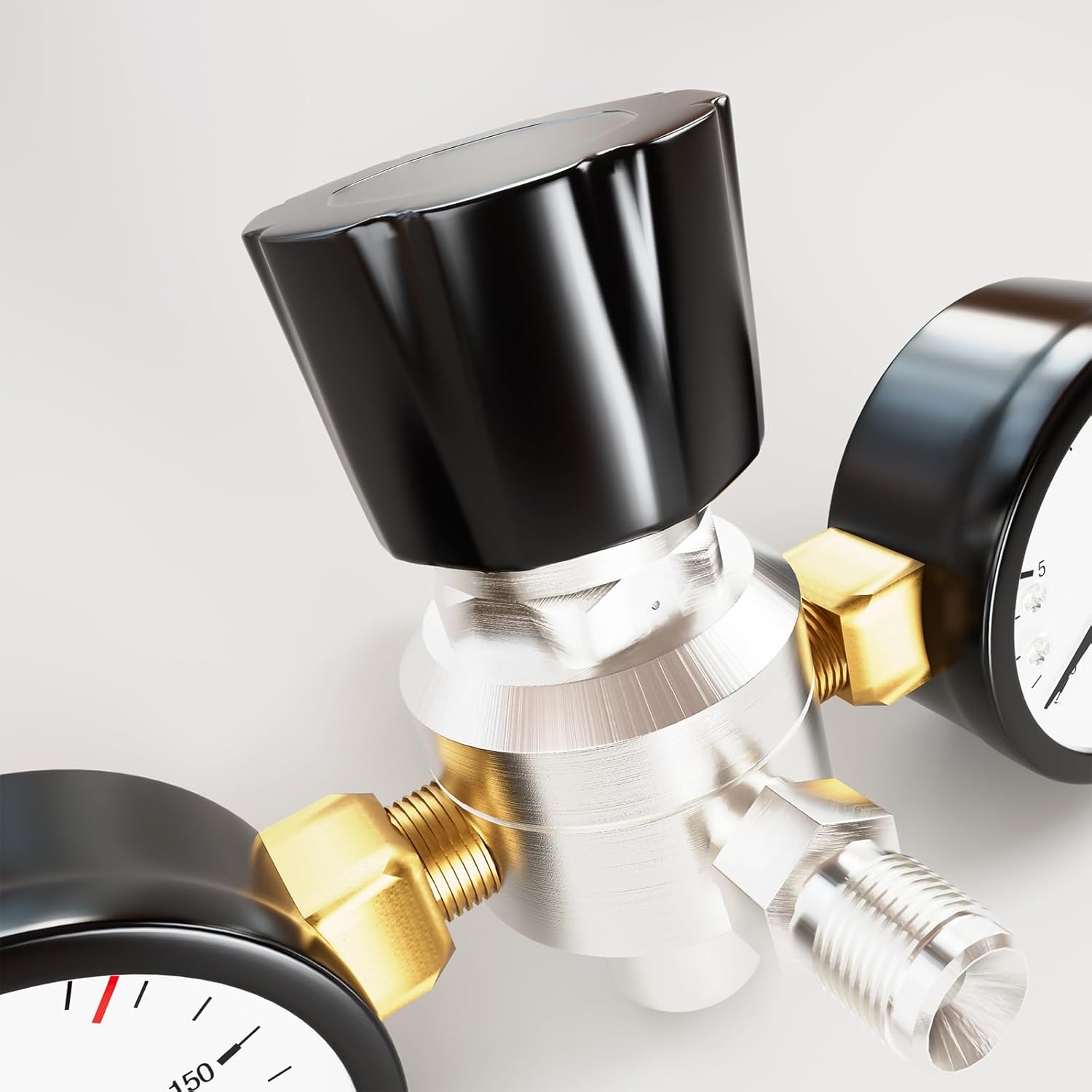 Pressure Regulator Dual Gauge Regulator Pressure Reducing Valve Leak Proof Compatible with Standard Whipped Cream Dispensers Suitable for all capacities of whipped cream tubs.