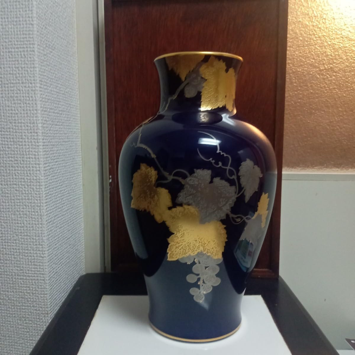 大倉陶園 花瓶 瑠璃金蝕 葡萄 花器 花入 フラワーベース M 【公式通販】