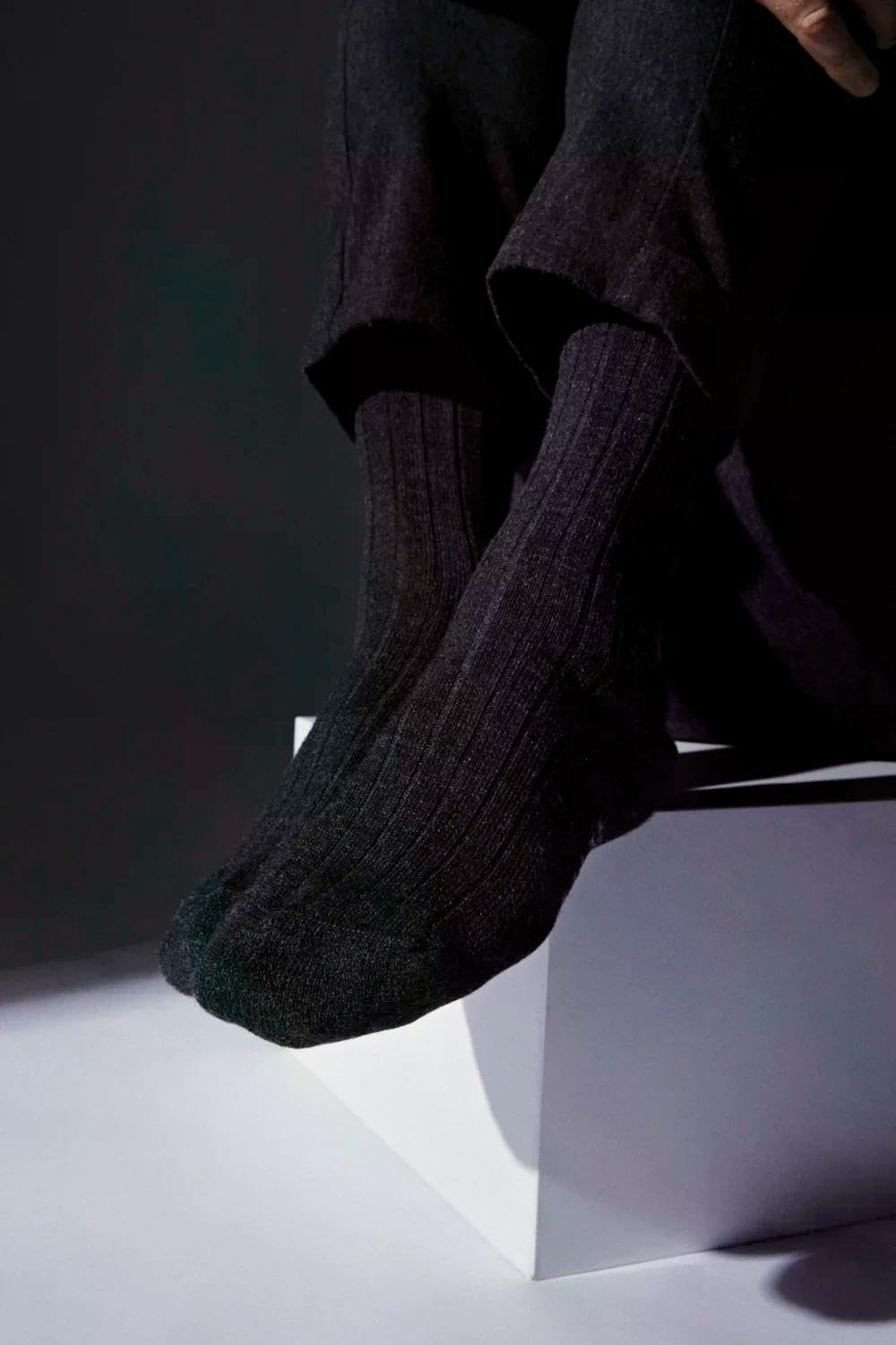 FALKE Mężczyźni Podkolanówki Teppich Im Schuh M Kh wełna długie jednokolorowe 1 Para, Niebieski Dark Navy 6370, 47-48
