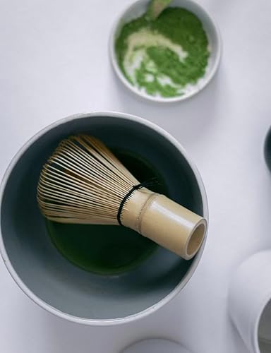 Vista 4 de Juego de Batidor Matcha, Batidor Matcha, Juego de Matcha, Batidor de Bambú, Kit Matcha, Agitador Matcha Chasen, Hecho de 100% Bambú Natural, Durable