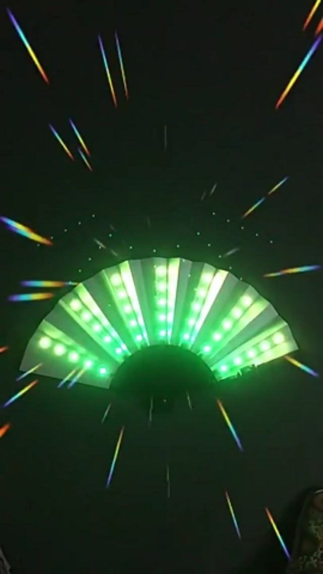 Ventilador De Mano LED Plegable - Abanico Brillante Para Cosplay, Fiestas Y Festivales