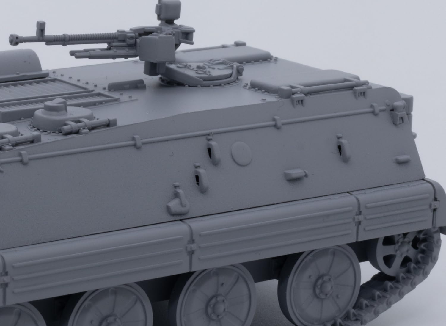 Amazon | ルビコンモデル 1/56 中国 63式装甲兵員輸送車