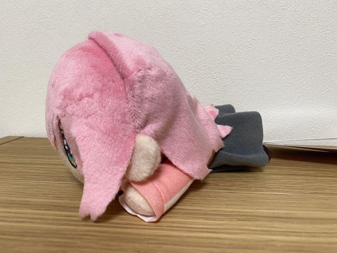 Amazon.co.jp: ぼっち ざ ろっく 寝そべりモアプラスぬいぐるみ