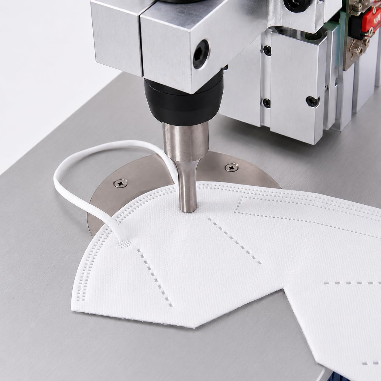 Saldatrice a punti ad ultrasuoni per plastica, tessuto non tessuto, rivettatura in nylon con pedale elettronico