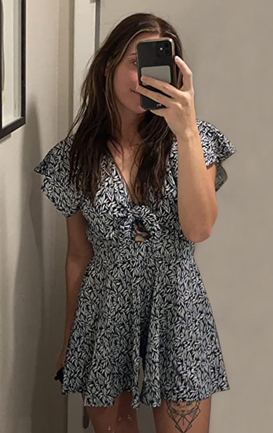 AGQT Combishort Femme Sexy Combinaisons Short D'été Col V élégant Romper Jumpsuit | Mini combinaison décontractée à manches courtes - Style bohème - Pour plage, concert, rendez-vous, fête, vacances, week-end