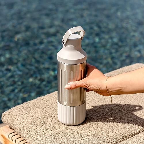 Miniatura 2 de BEAST Botella de hidratación de acero inoxidable con tapa de transporte, 22 oz (negro carbón)