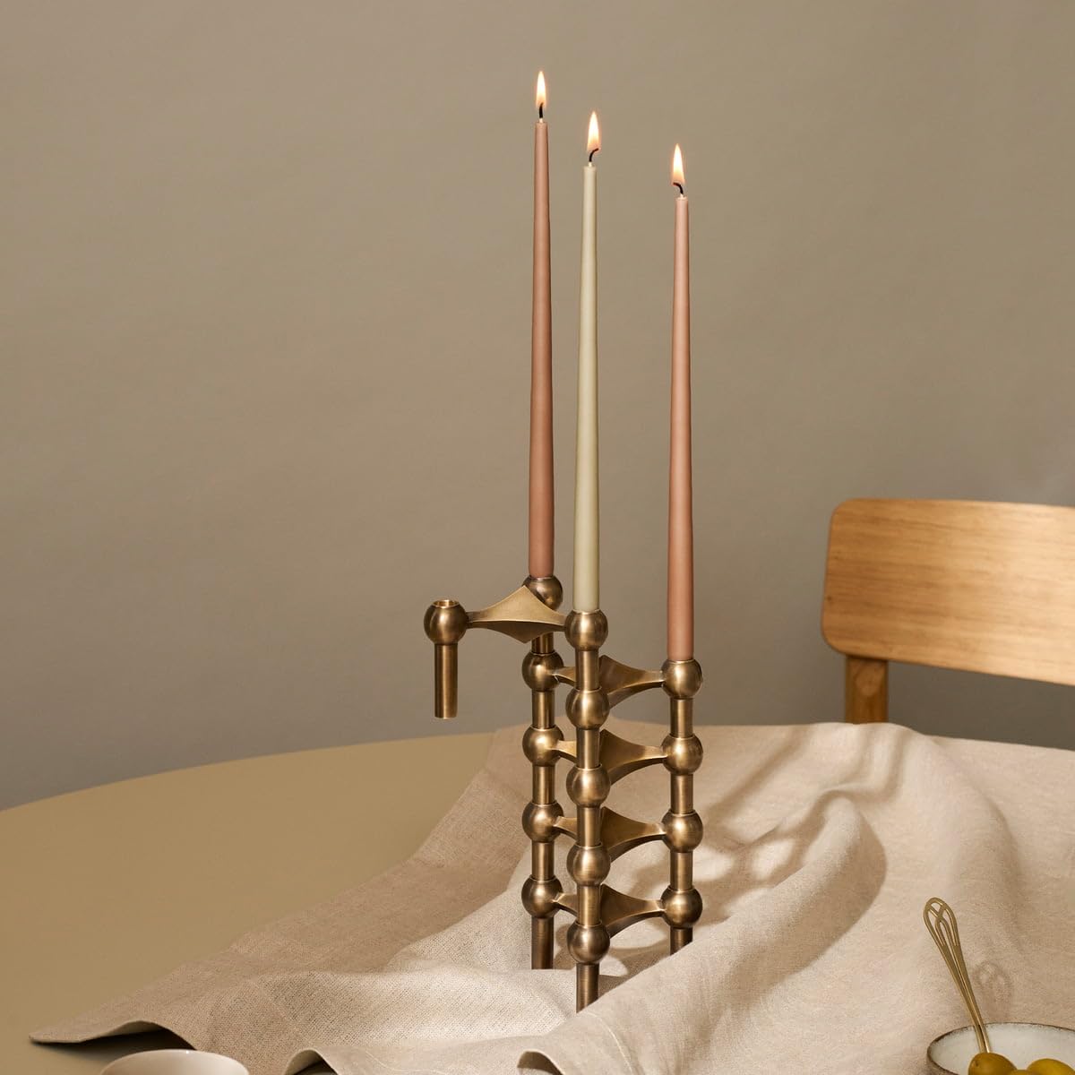 Stoff Nagel taper candles by Ester & Erik z wosku parafinowego w kolorze czarnym, czas palenia ok. 3,5 h, niekapiący, 6 sztuk, 36010