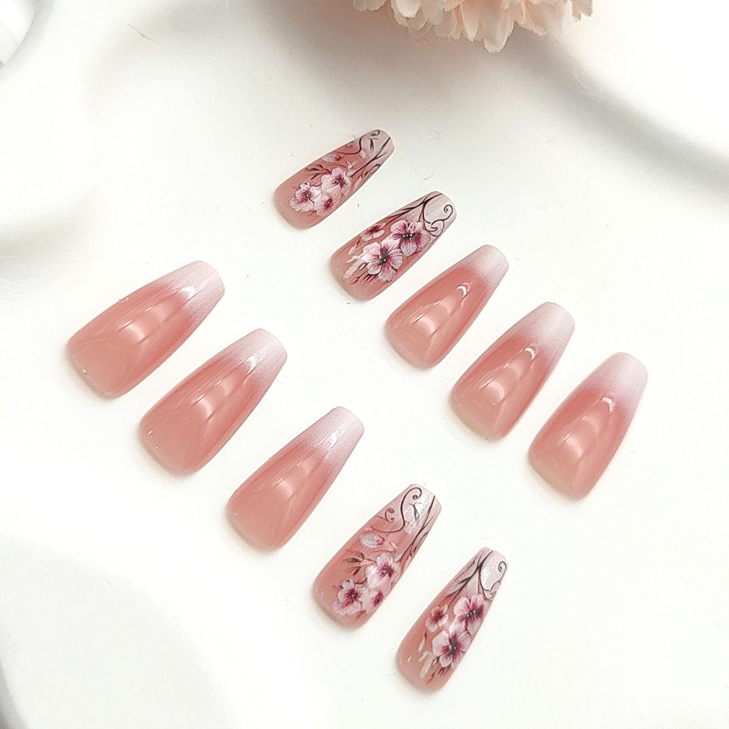 Gradient Coffin Press on Nails Medium Fake Nails with Flower Designs Nails Press ons Nude White Ombre Glue on Nails Glossy Acrylic Nails Simple False Nails Spring Summer Stick on Nails for Women 24Pcs