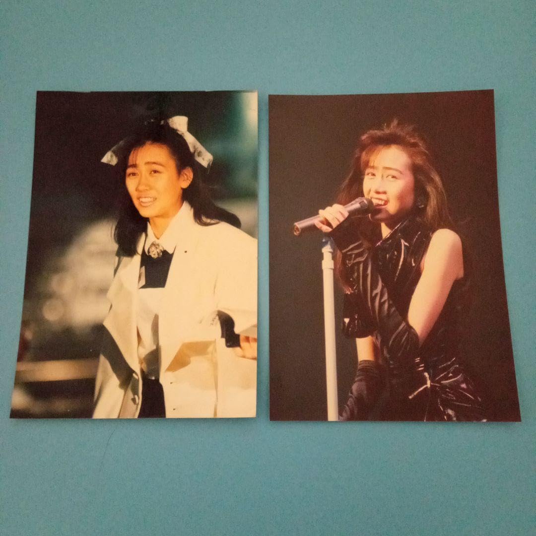 Amazon.co.jp: 80年代アイドル 工藤静香 生写真ブロマイド2枚 : おもちゃ