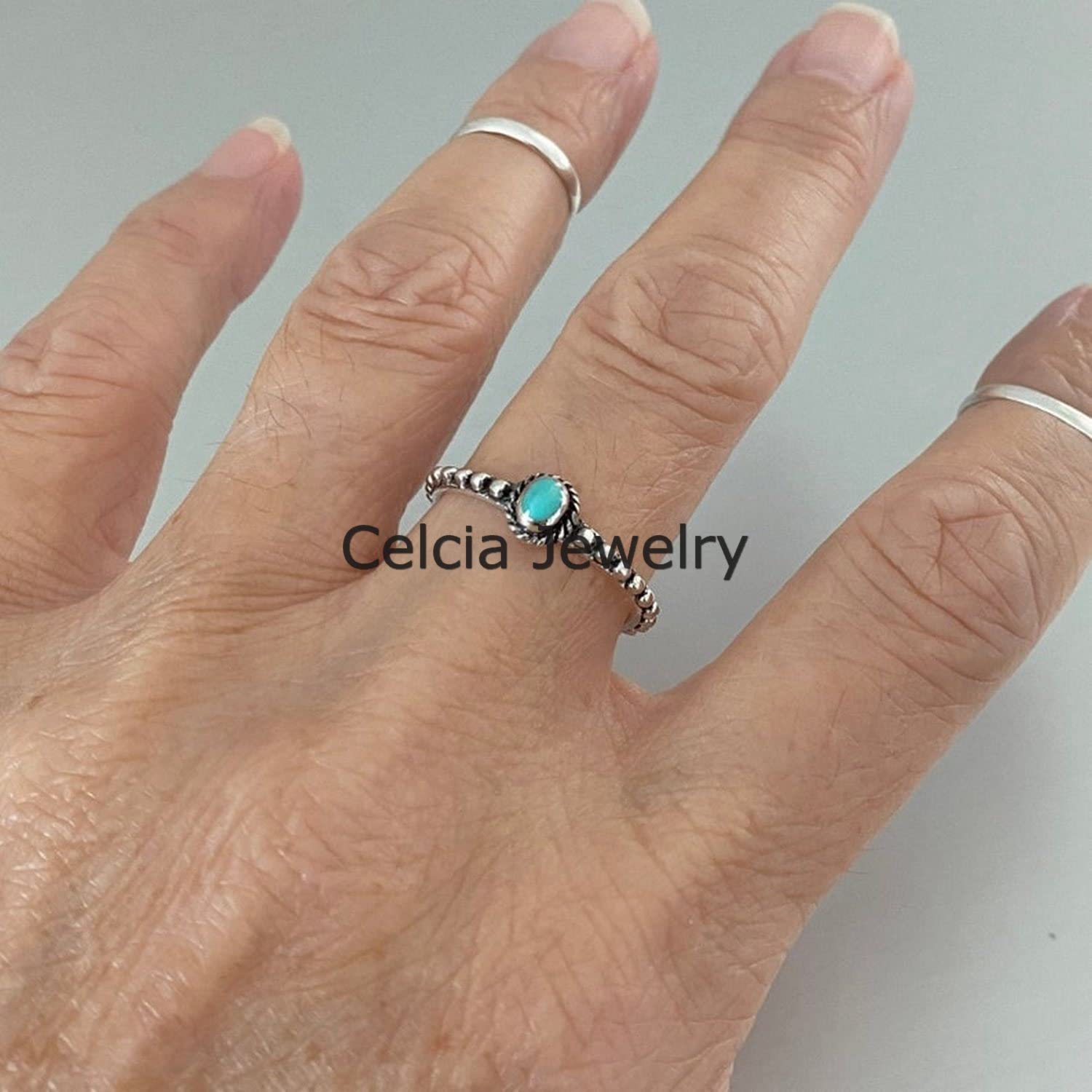 Anillo de mujer de piedra preciosa curativa natural turquesa, anillo pequeño estilo Bali, anillo solitario, anillo bohemio, anillo delicado, anillo del día de la madre