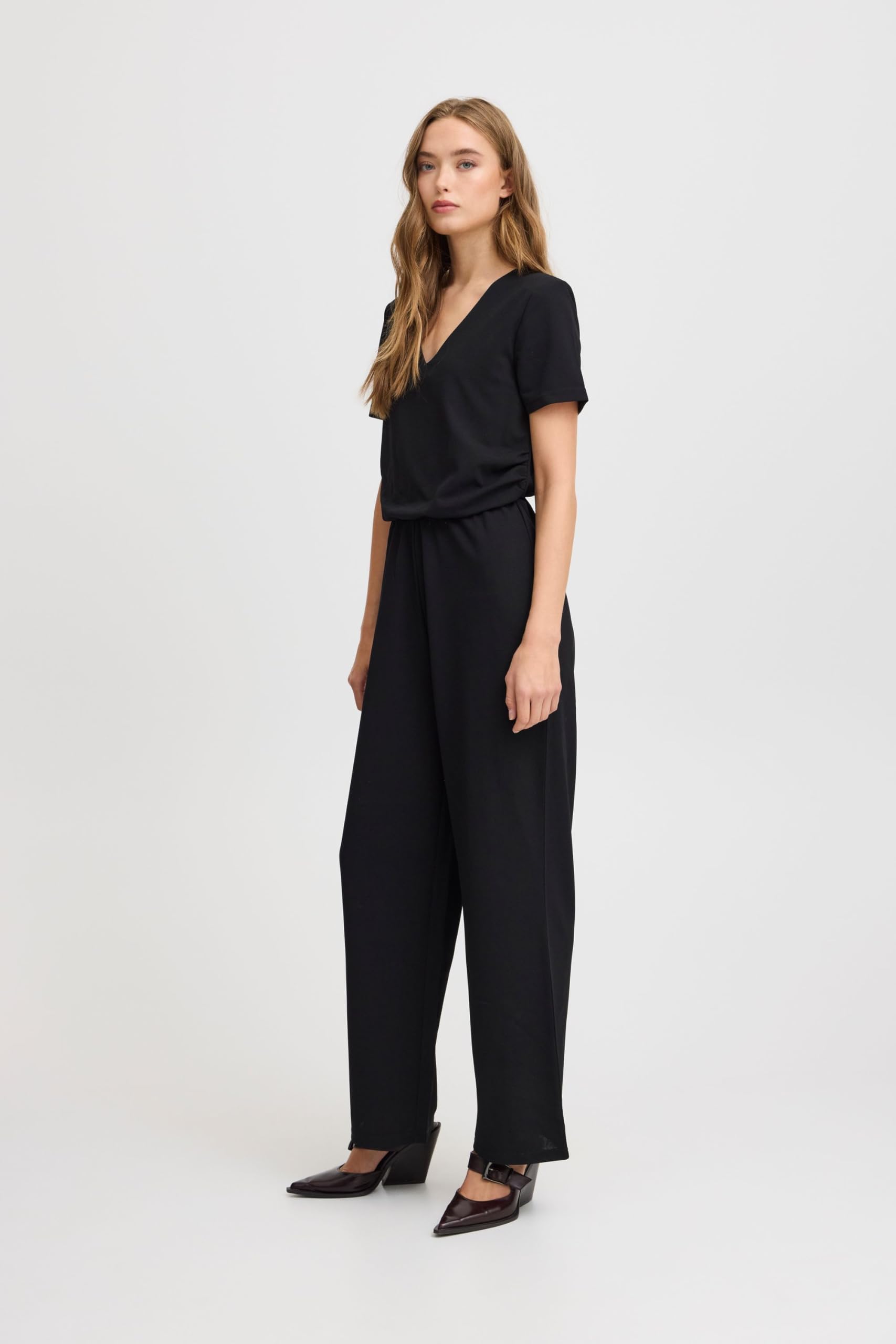 ICHI IXMILA Damen Overall Jumpsuit Einteiler mit V-Ausschnitt Hakenverschluss freie Rückenpartie leicht elastisch Regulat fit