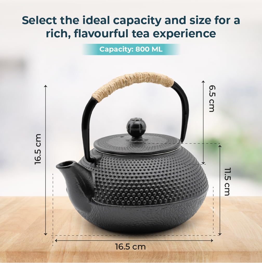 Zen Minded Teiera tradizionale giapponese in ghisa Tetsubin, set da 2 tazze, sottopentola, manico in corda e filtro in acciaio inox, per tè verde e infusi, 800 ml, motivo arare nero