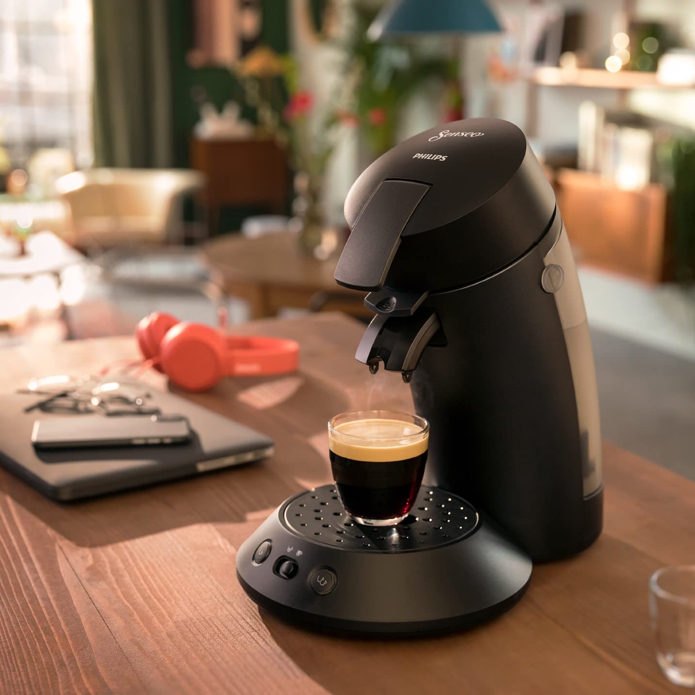 PHILIPS Original Plus Eco Kaffeepadmaschine, Kaffeestärkewahl, Kaffee Boost Technologie, 2 Tassen, Klavierlackschwarz CSA210/22