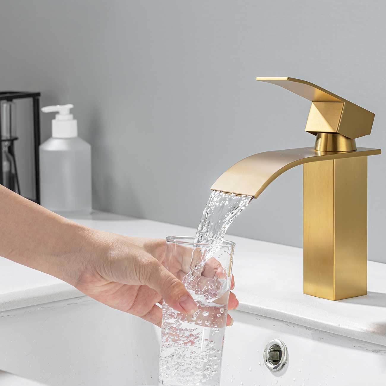 Rubinetto Lavabo 3 Fori A LED - Oro Spazzolato, Design A Cascata - Moderno Con Luci LED Che Cambiano Colore (8 Pollici) - 3