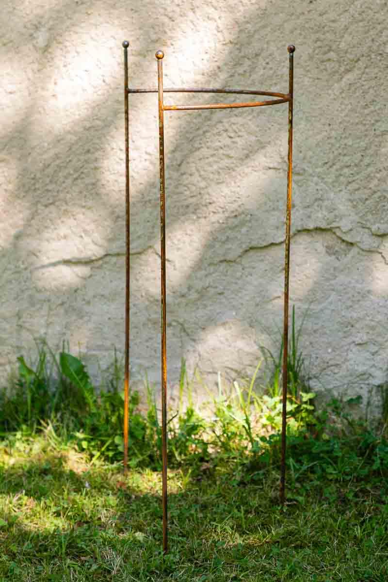 KUHEIGA 2er Set Staudenhalter halbrund, Höhe 90cm, Breite 55cm Roheisen/Rost