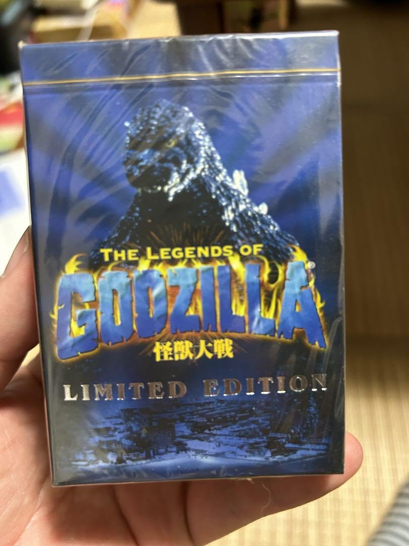 Amazon.co.jp: ゴジラカード 怪獣大戦 4箱セット : おもちゃ
