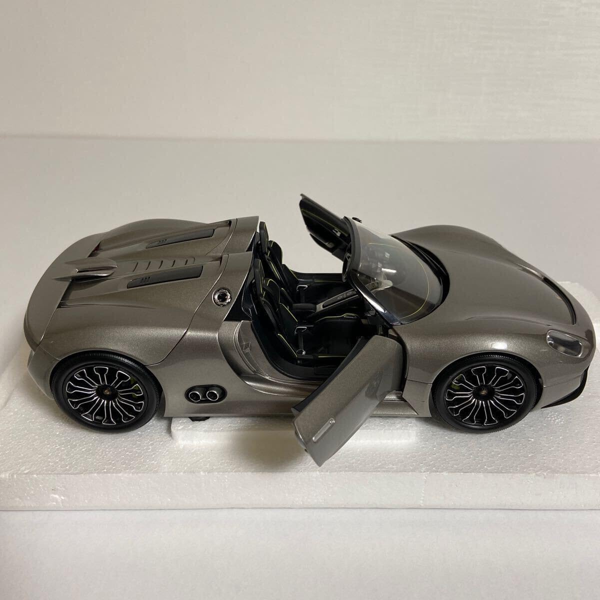 ポルシェ 918 スパイダー 1/18 ディーラーモデル ミニチャンプス Amazon | ☆ミニカーディーラー／ミニチャンプス／MINICHAMPS：1/18