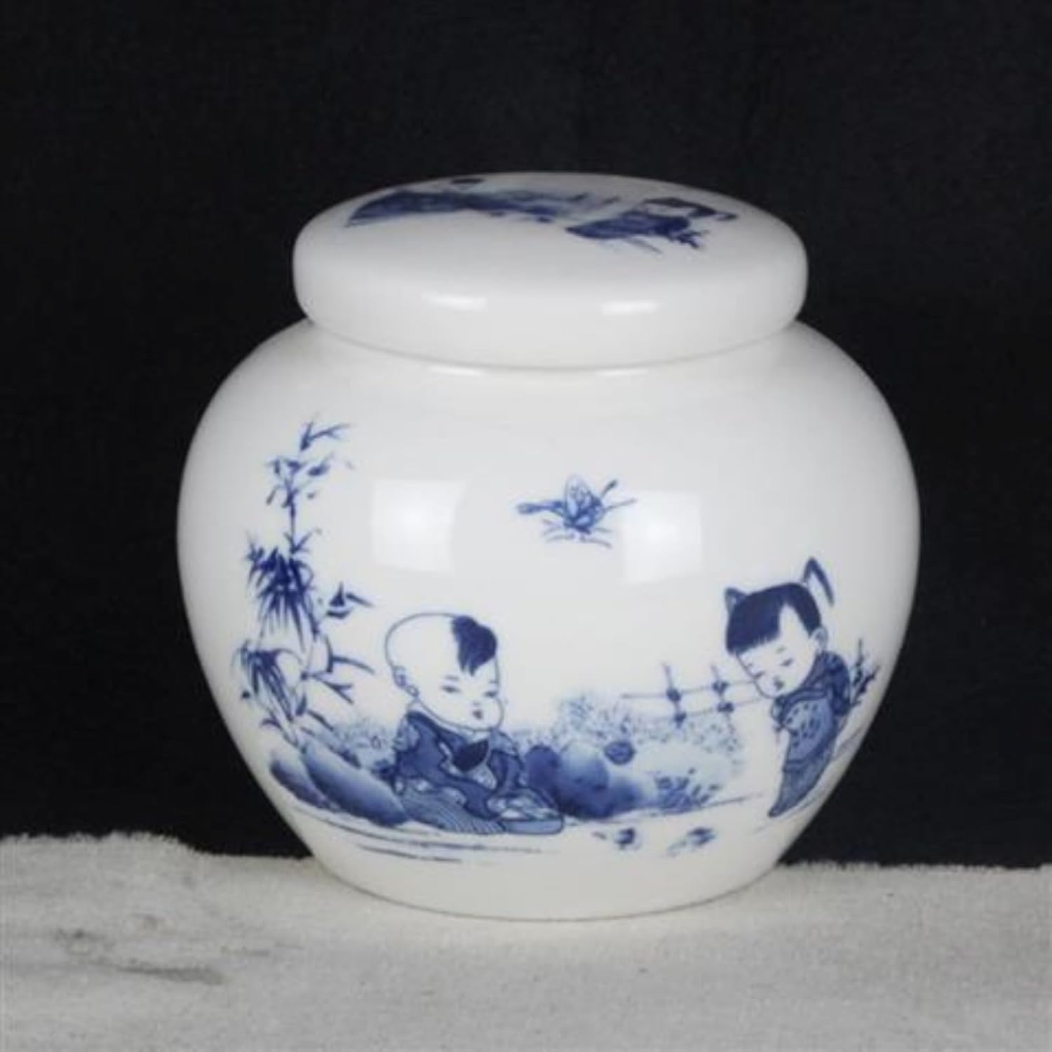Blue and White Porcelain Tea Canister, 380ml 12.9oz, Household Ancient Style Sealed Storage Tank