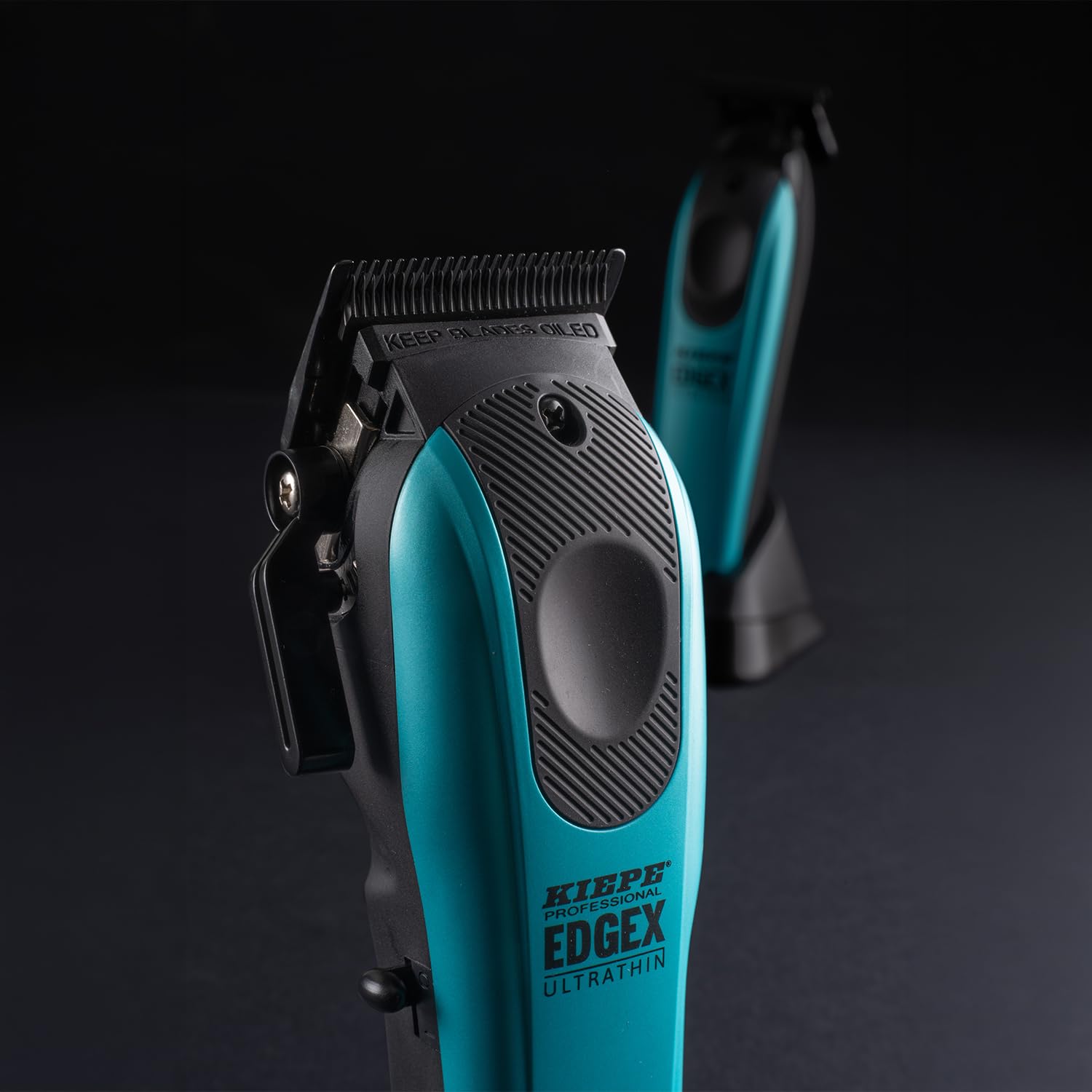 Kiepe EDGEX Professionelle Haarschneidemaschine Herren Profi Set – Kabelloser Friseur Haarschneider mit Zero Gap T-Blade Trimmer – Barber Haar & Bartschneider – Türkis