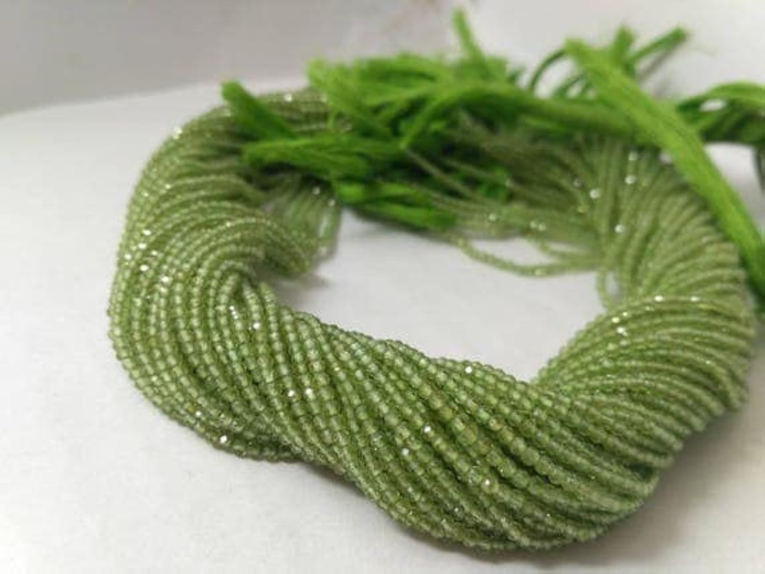 Perles péridot naturel de joaillerie 2.5-3mm rondelles facettées