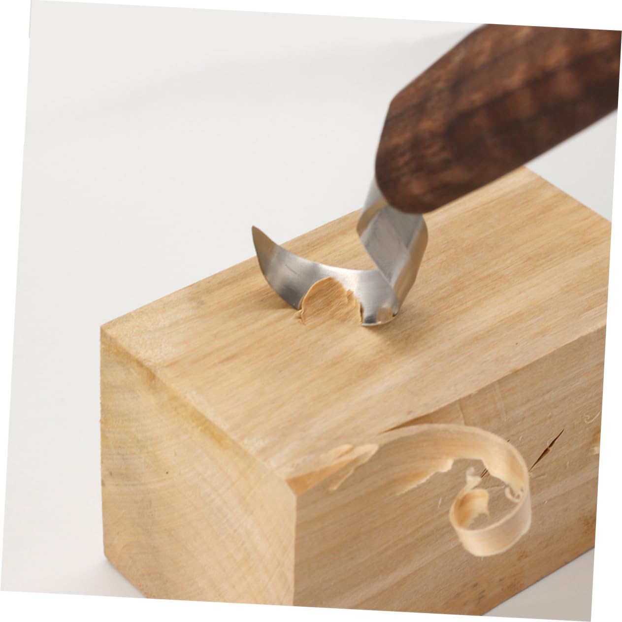Kit para Tallar Madera de 7 Piezas con Cinceles Portátiles | Mango de Nogal, Acero de Aleación, Uso Doméstico y Taller, Incluye Cuchara de Madera