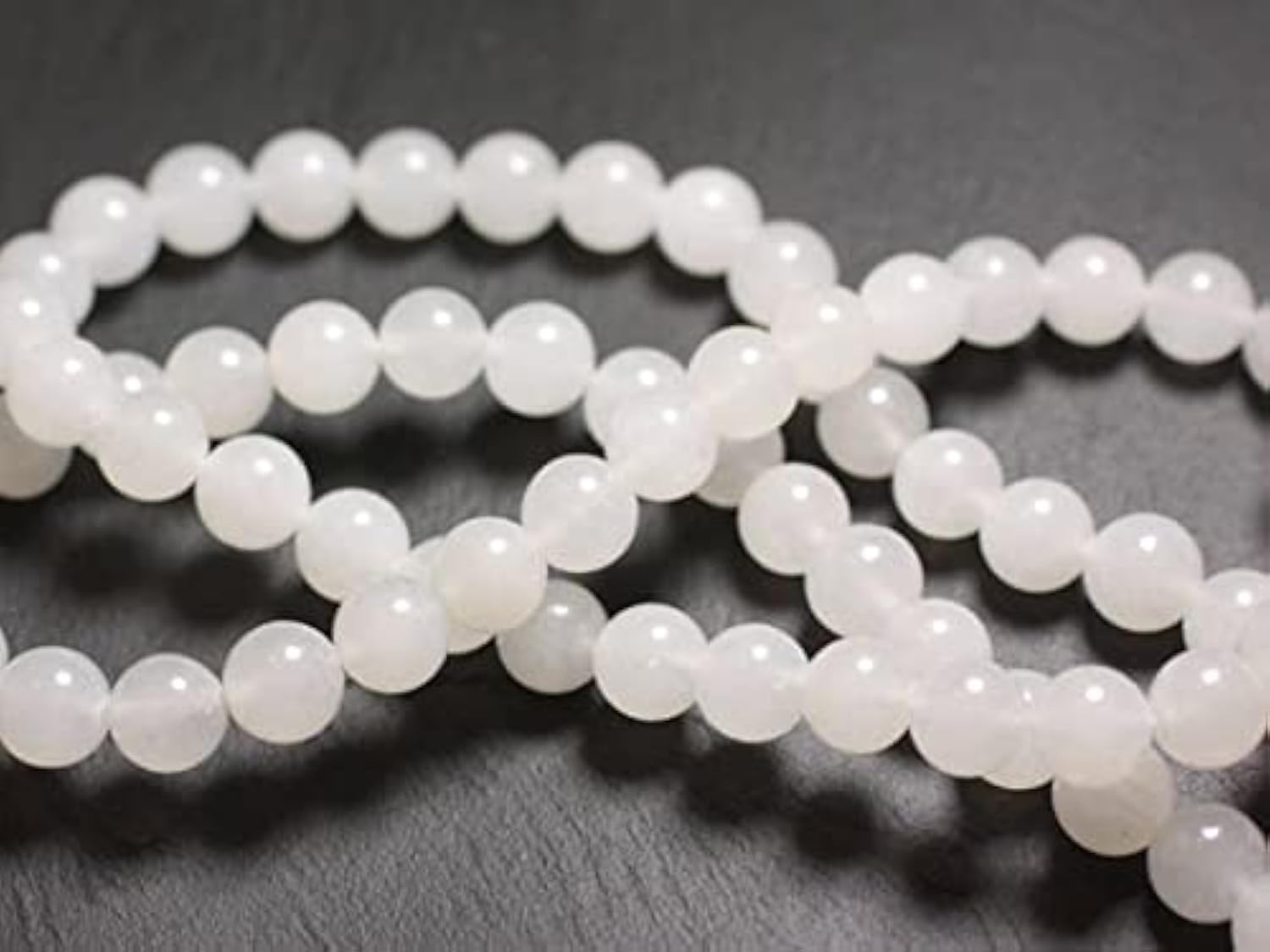 Jade blanc translucide 12mm perles LKBEADS pour création de bijoux