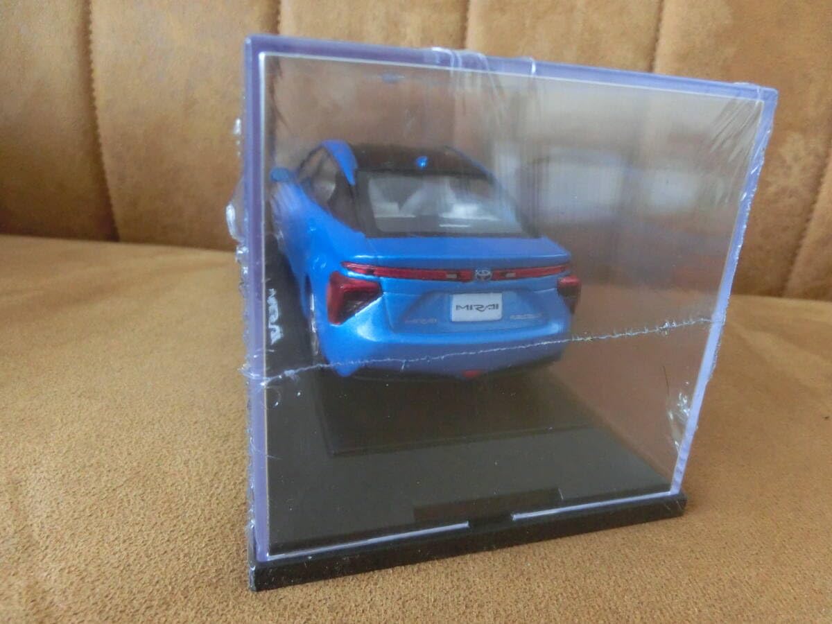 Amazon.co.jp: カラーサンプルミニカー ミライ MIRAI 1/30スケール