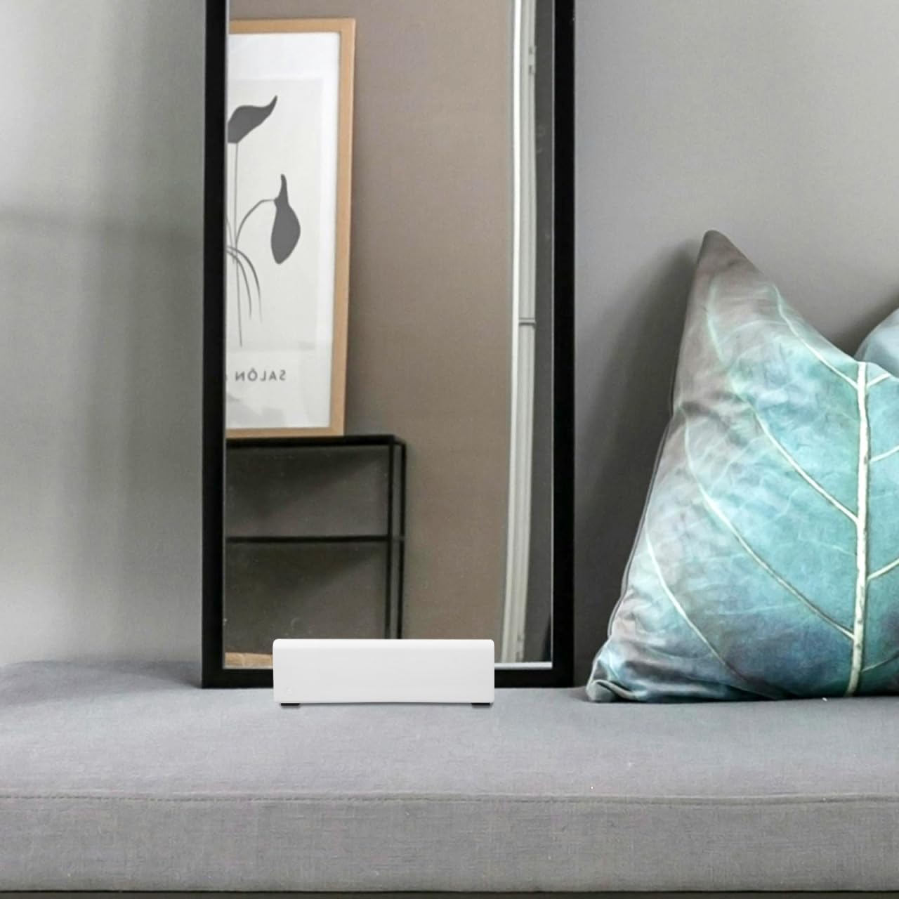 DOITOOL Support de Miroir sur Pied en Bois Blanc Bords Courbés, Design Moderne Élégant, Stabilité Renforcée pour Présentoir à Œuvres d'art Les Intérieurs Contemporains