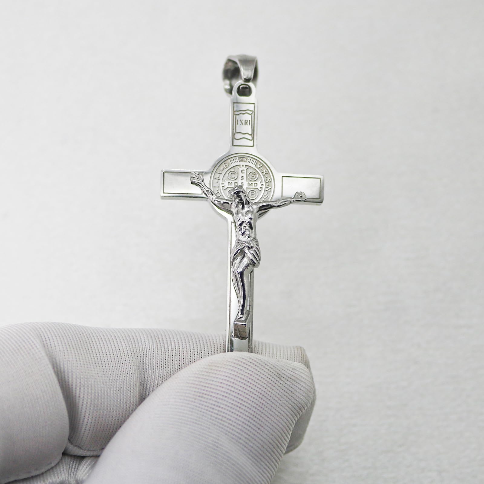 Medaglia in acciaio inossidabile con patrono San Benedetto, crocifisso cattolico, ciondolo, amuleto di protezione, regali per uomini e donne