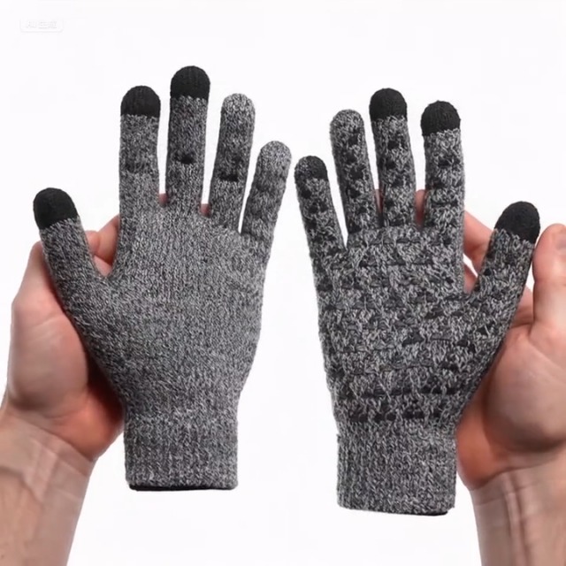 ニット/セーター Glove Turtle Kint / gray The Irish Boutique-Celtic Button Cable Knit Gloves Light Gray