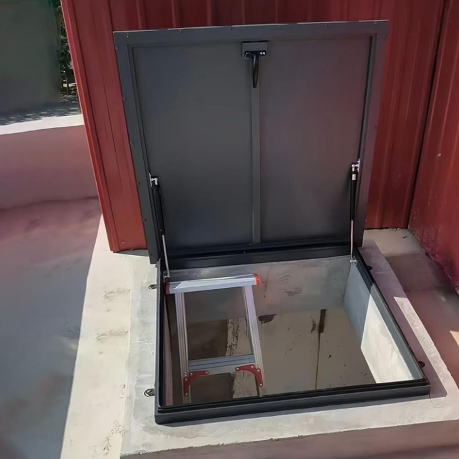 Botola in acciaio zincato con guarnizione in gomma, accesso per manutenzione resistente alle intemperie e sfiato del seminterrato, facile da installare, chiusura sicura per durata ed efficienza
