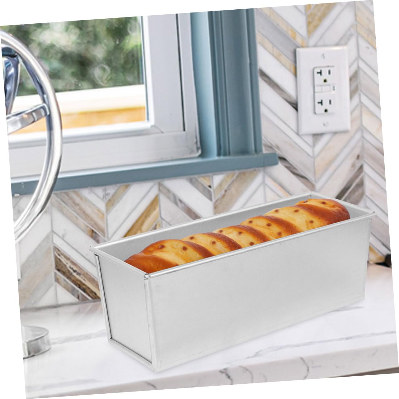 Molde para Tostadas con Tapa de Aleación de Aluminio Plata | Gran Capacidad, Antiadherente Calor Rápido, Calentamiento Uniforme, Uso en Cocina y Repostería