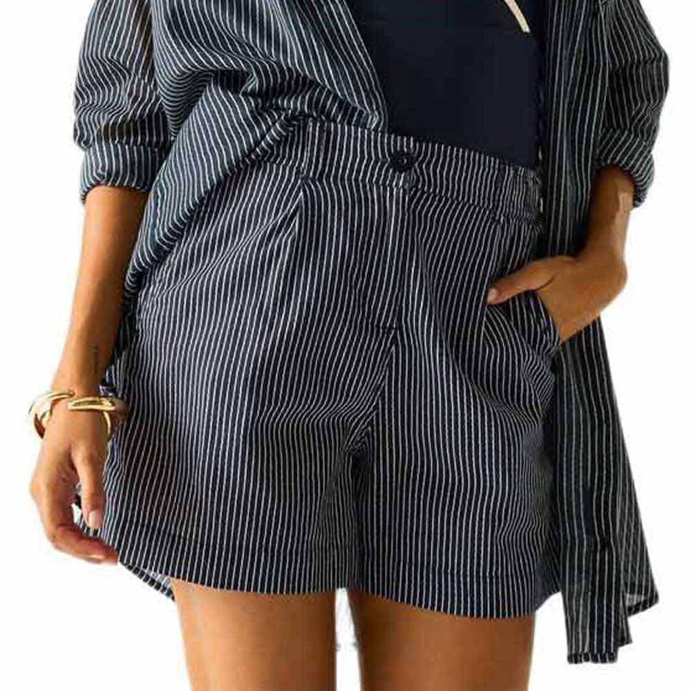 Regatta Sabelle Shorts Size: 10 Women's Blue