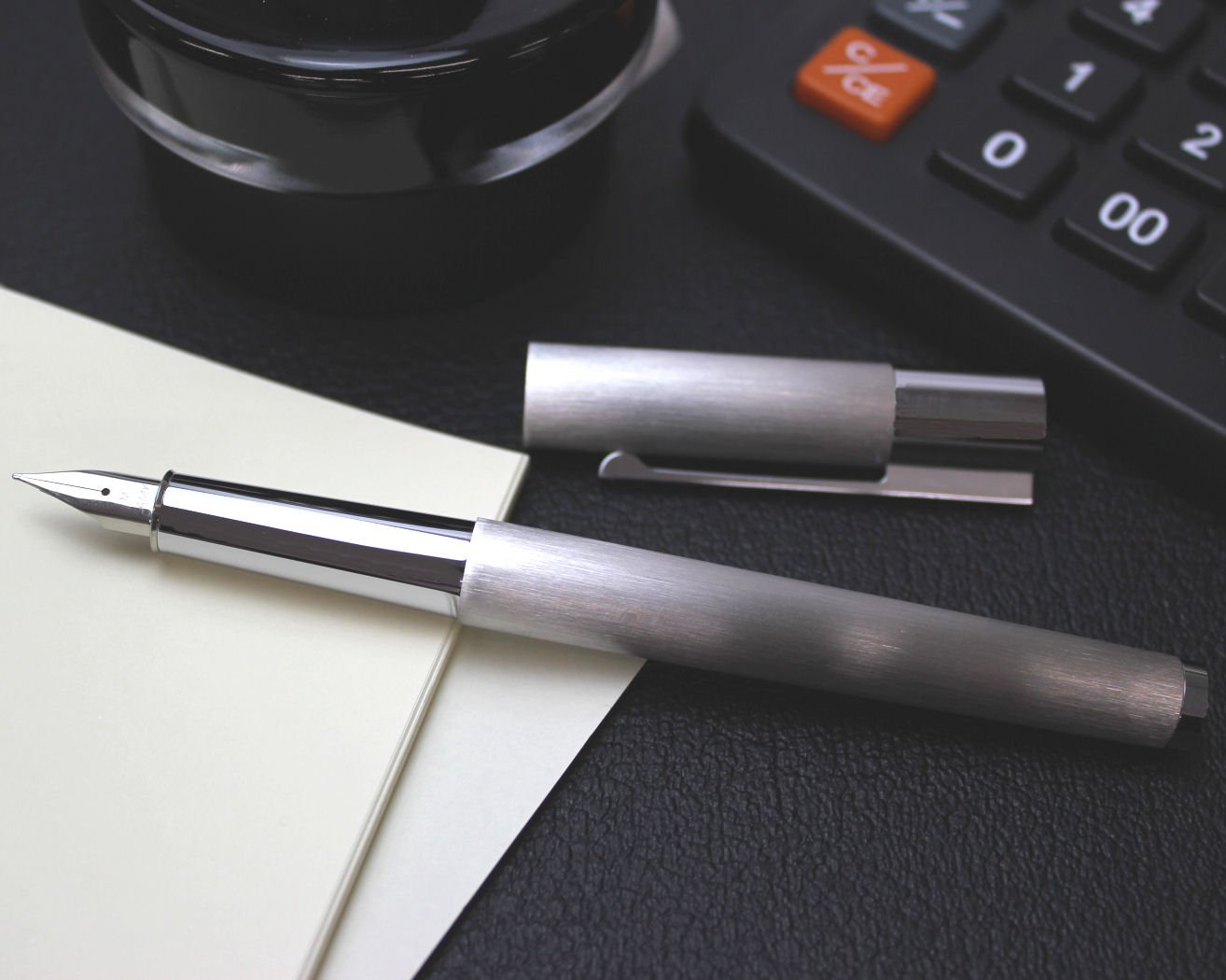 Amazon | LAMY ラミー 万年筆 EF 極細字 スカラ ステンレス L51-EF