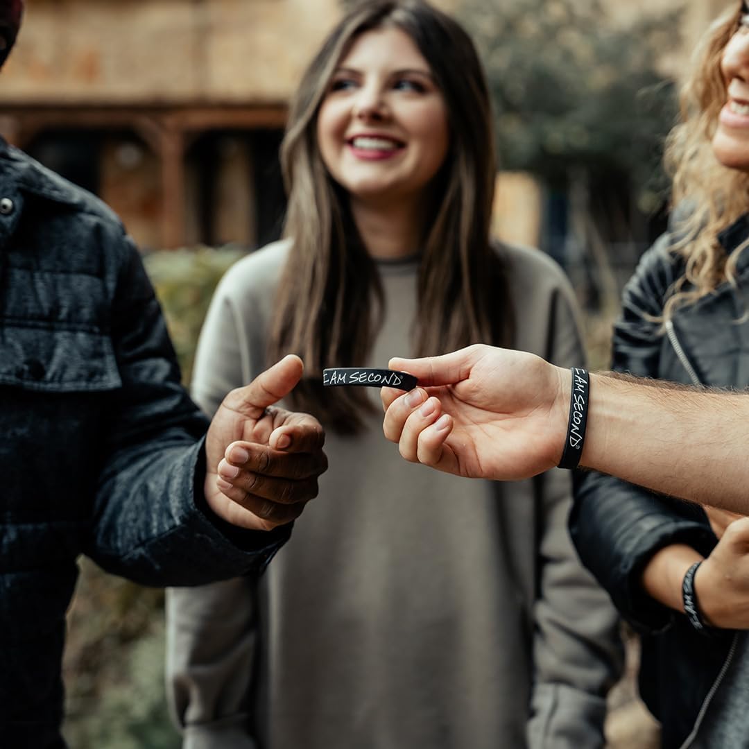 I Am Second Classic Youth/Small Silicone Wristbands (25 Pack, Black)