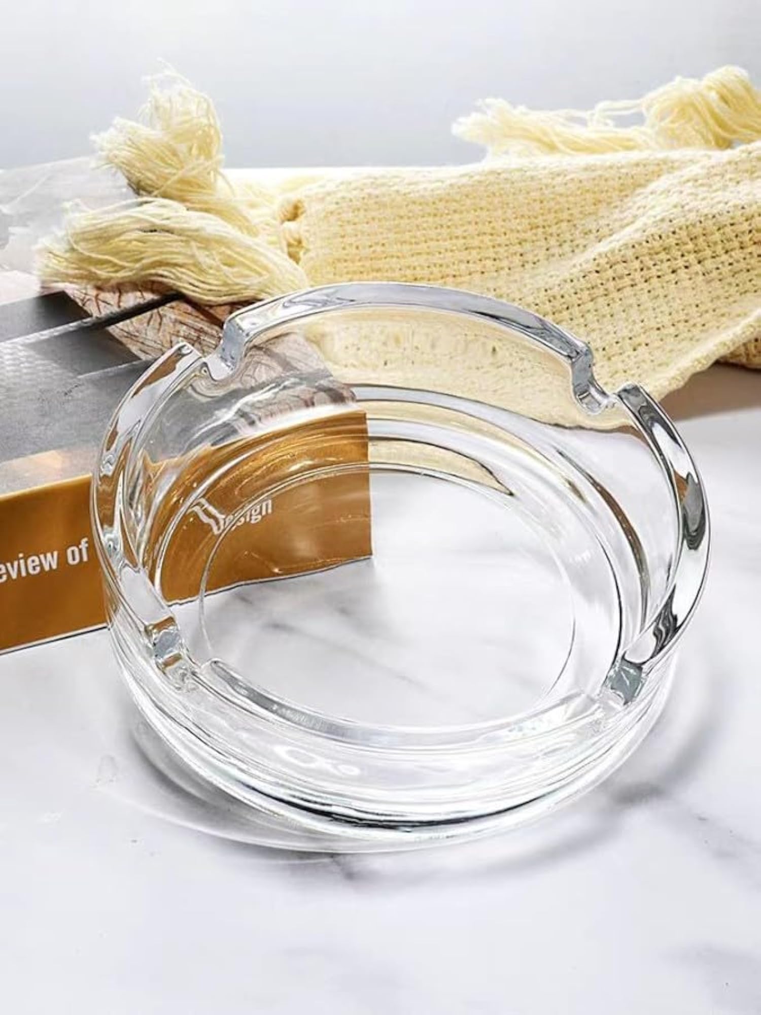 Round Glass Ashtray for Cigarettes and Cigars
