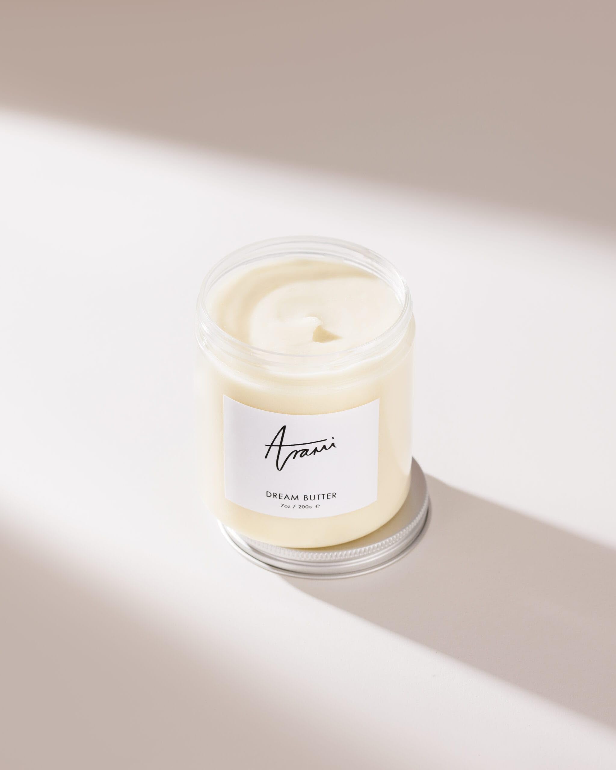 Arami Ore's Cheesecake Dream Butter – Beurre fouetté pour le corps et les cheveux aux huiles de karité, d'amande et de baobab – Hydratation profonde et parfum inspiré du dessert – Pour peaux sèches à