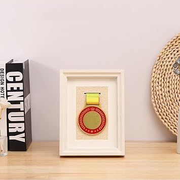 Medal Display Shadow Box, 12.7x17.8cm, Medal Display Frame, Five Colors, Solid Wood Material, HD Plexiglass, Easy To Install, Fits all Sports Winners, Military Medal Badge Medal  Color C , Size 1