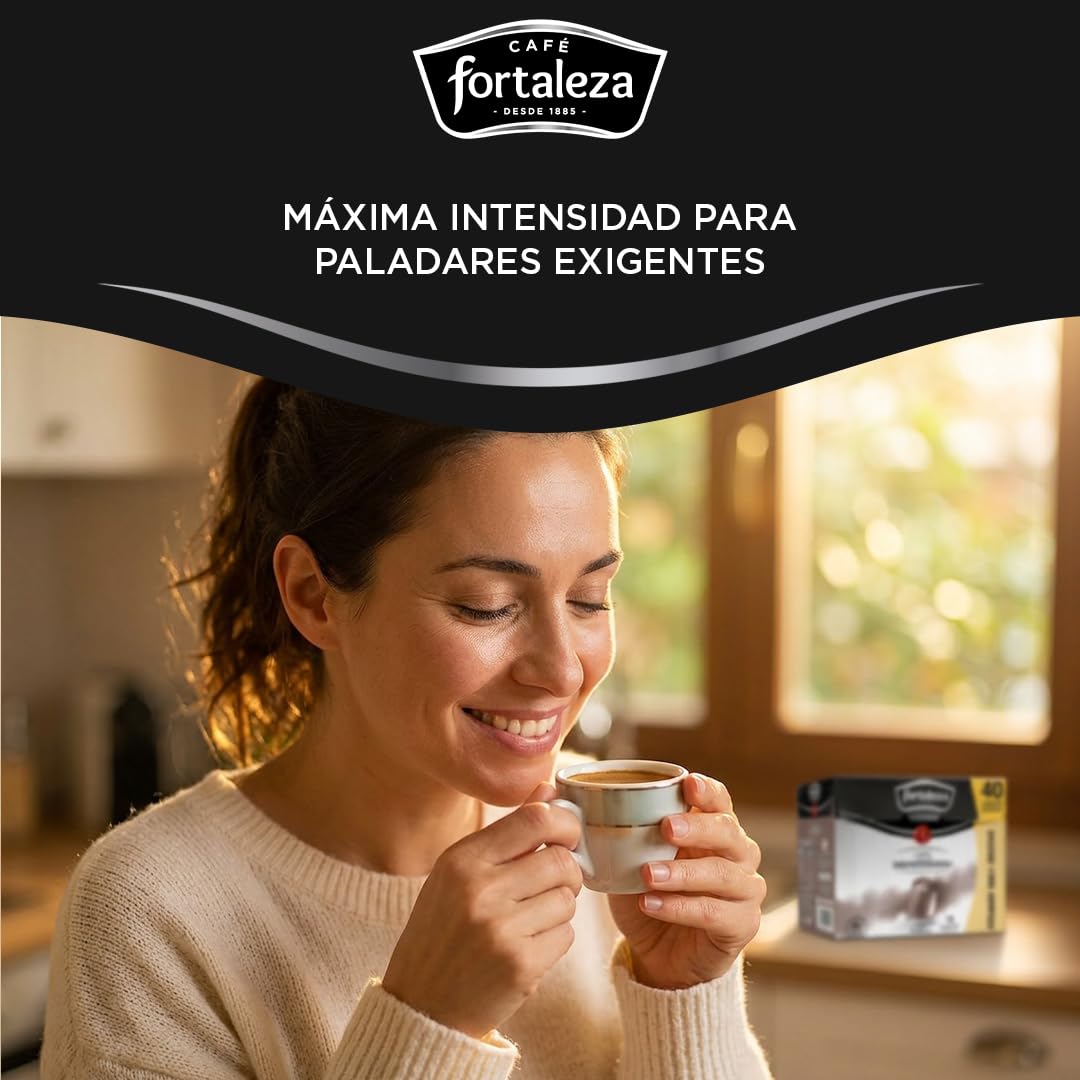 CAFÉ FORTALEZA Platinium Cápsulas Compatibles Nespresso Intenssisimo Pack 4x40, Total 160 uds - 100% Arábica - Café Espresso Tueste Oscuro con Cuerpo Denso - Intensidad 13/13 - Desayuno o Sobremesa