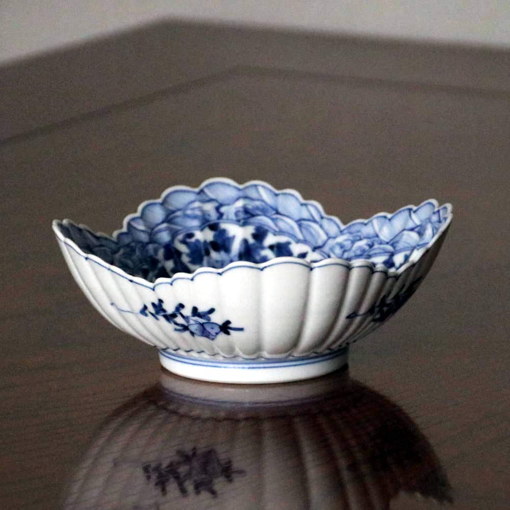 Amazon.co.jp: 山本長左 宮内庁御用達 九谷焼 中鉢 桃華唐草文 磁器