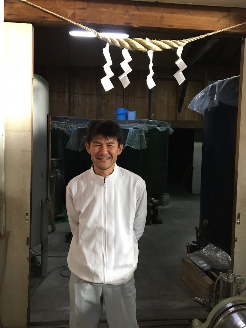 Amazon.co.jp: X3 亜麻色 麹三倍仕込 純米原酒 (金紋秋田酒造