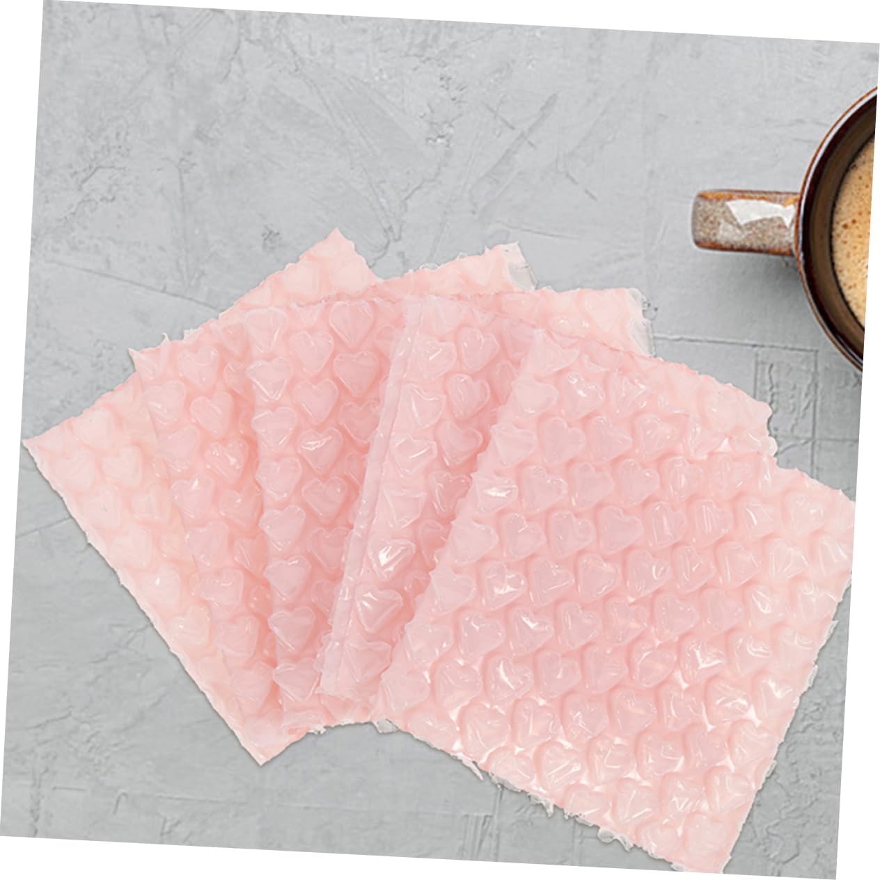 Ciieeo 100pcs Heart-shaped Bubble Mailers for Shipping Padded Envelopes for Moving and Mailing Shockproof Material for and Special Occasions
