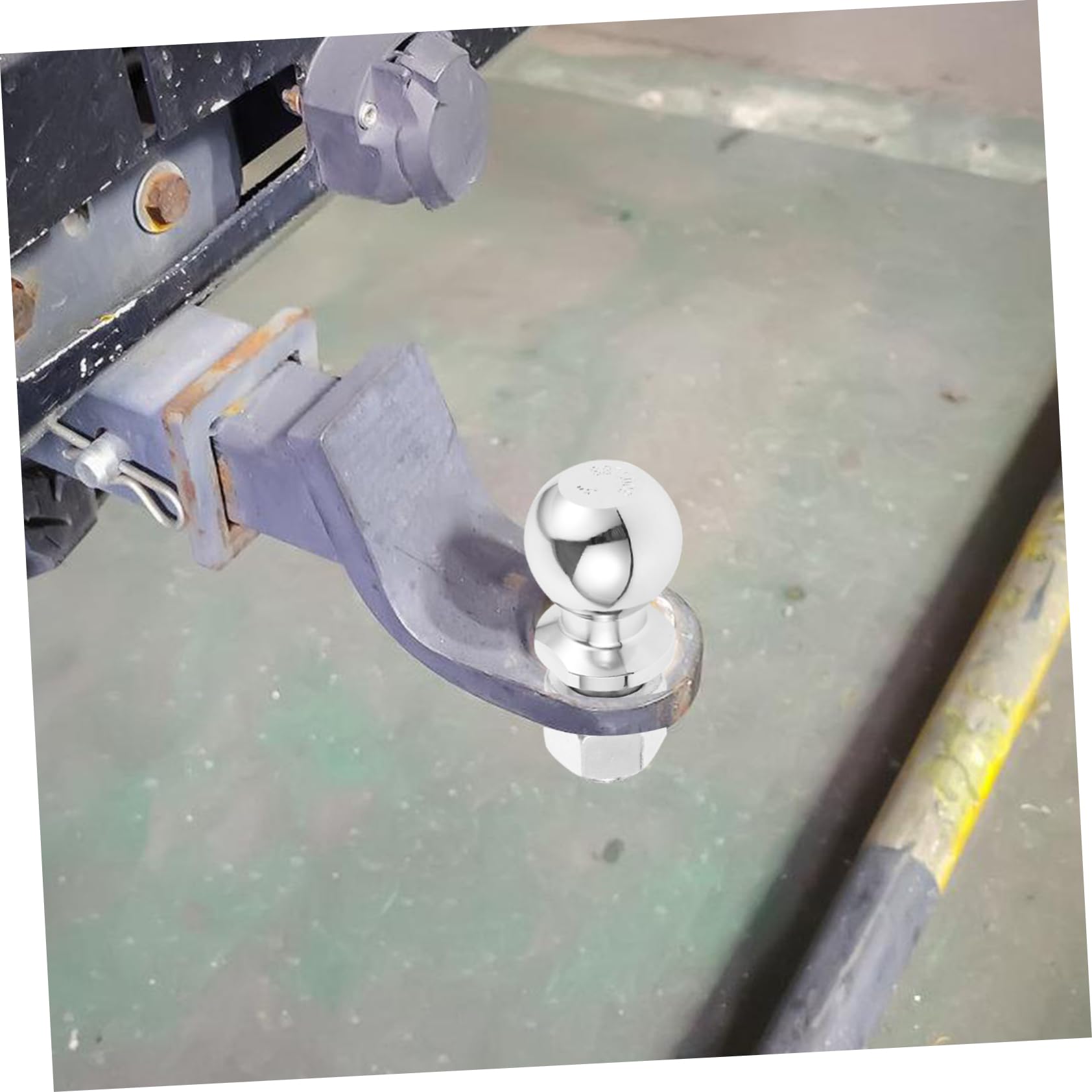 Ciieeo Bola de Enganche de Remolque Montaje de 2 Pulgadas de Hierro Resistente y Duradera para Vehículos de Remolque y Accesorios Camper