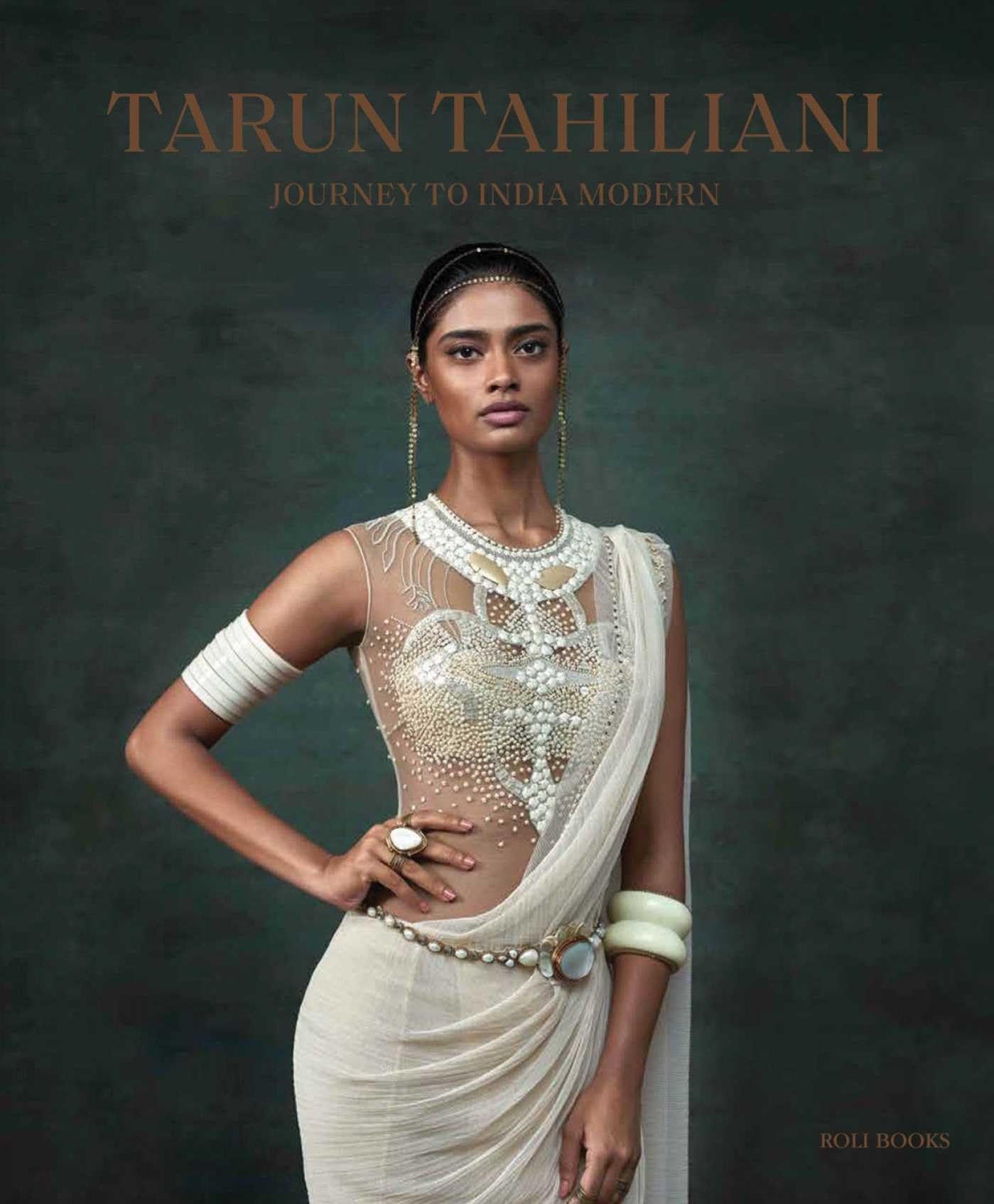 Beau Livre Tarun Tahiliani: Journey to India Modern /anglais pour Salon