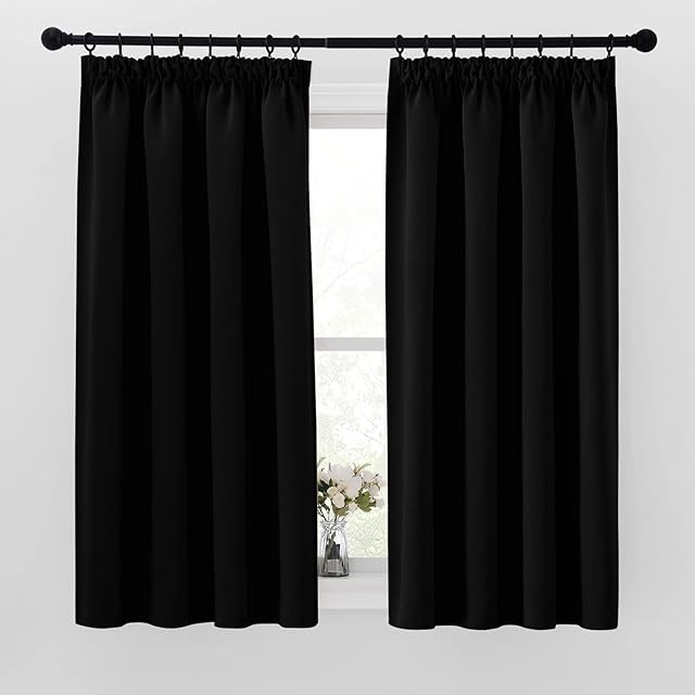 PONY DANCE termoizolacyjna zasłona z taśmą marszczącą, ochrona przed zimnem, 2 sztuki, wys. 160 x szer. 140 cm, czarne zasłony, nieprzejrzyste, do sypialni, zasłona zaciemniająca, izolacja cieplna