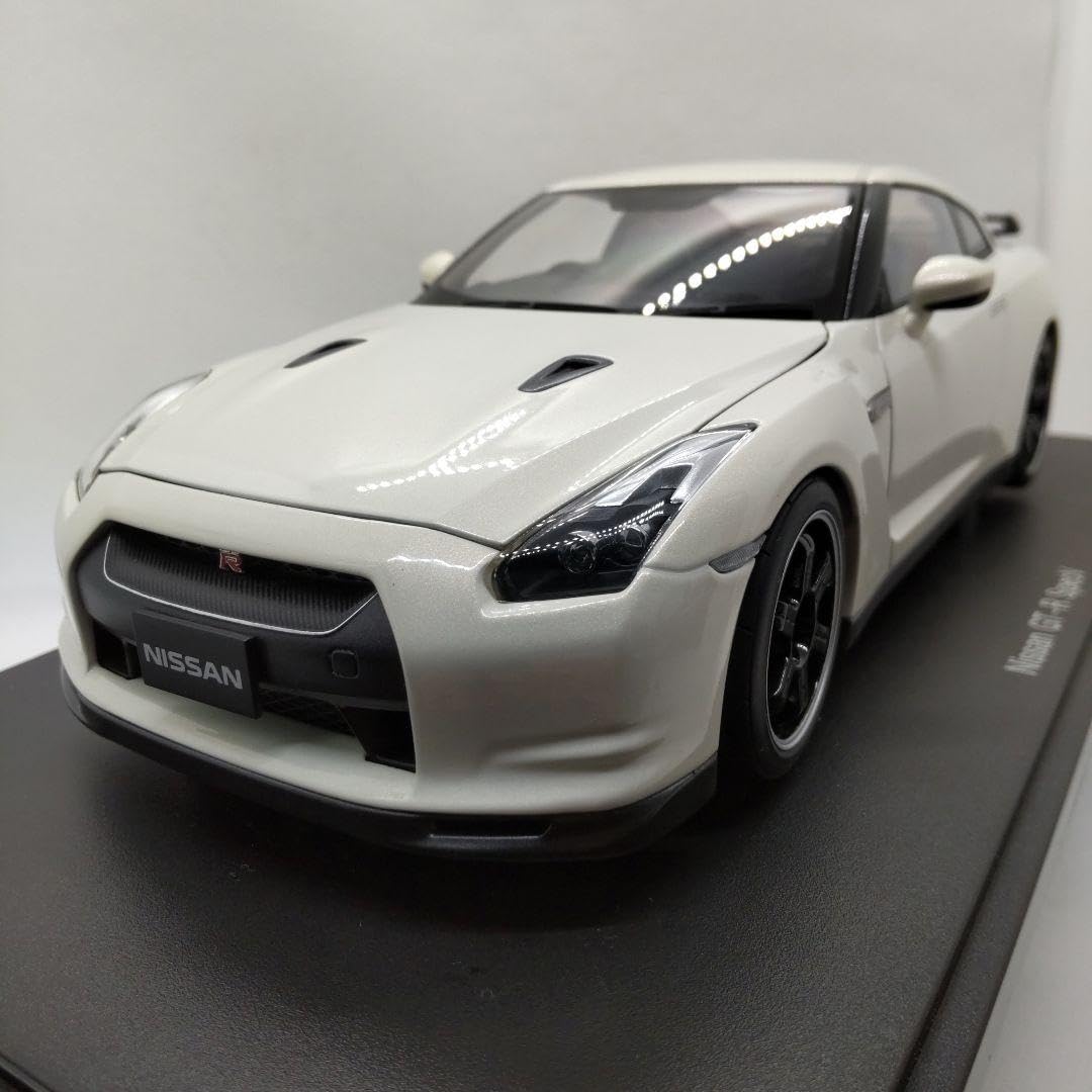 オートアート 1/18 Nissan GT-R スペックV R35 【公式通販】