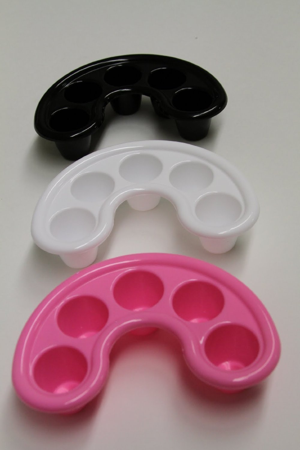 Beauticom Nail Soaking Tray **Acetone Proof** (Comes Packed in 3 Assorted Color, Black, White, & Pink)