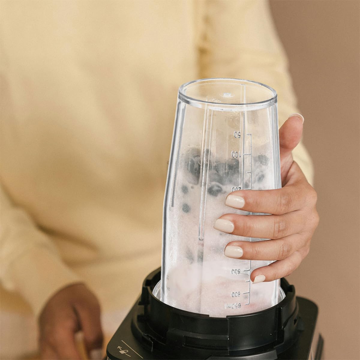 Set 2 Pezzi Tazze Miscelatrici in PC da 650ml con Graduazione, Accessori Versatili per Frullatori, per Smoothies e Uso Quotidiano